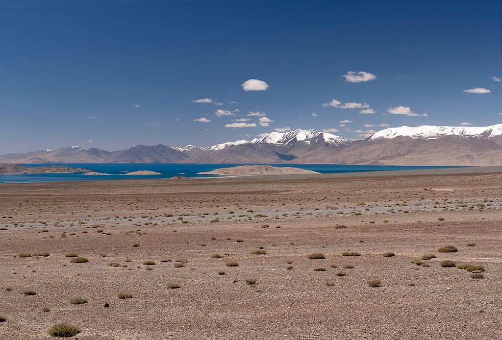 Karakul Lake